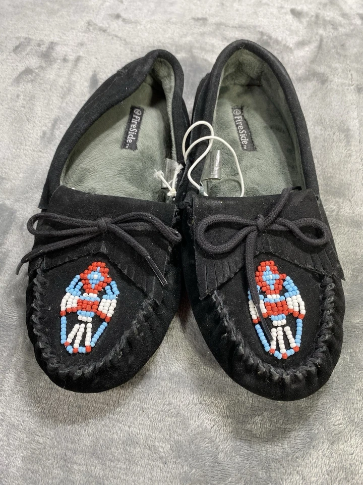 Fireside Dearfoams Zapatos Mujer 7 Barco Mocasín Zapatillas Negro Cuentas Gamuza NUEVO Foto 4 de 4