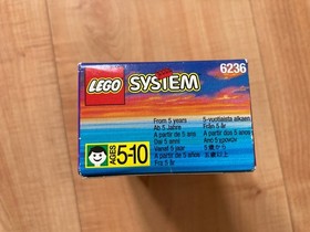 Lego vintage Pirates Islanders 6236 King Kahuka complete with box