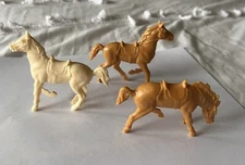ORIGINAL TIM MEE PLASTICS VINTAGE TOY LOT FARM ANIMALS HORSES BROWN 3