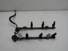 Fuel Injector Rail I35 2002 2004 INFINITI 3.5L Engine Gas Inject Ramp Pipe Line