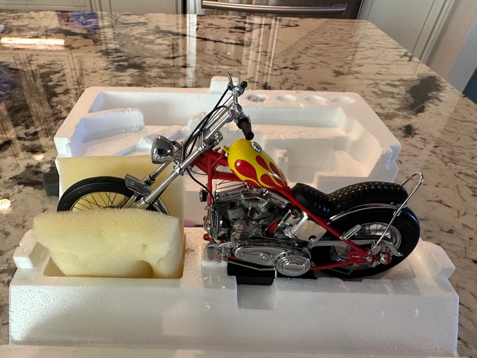 FRANKLIN MINT 1969 Harley Davidson Easy Rider Billy Bike 1:10 Scale - Image 2 of 4