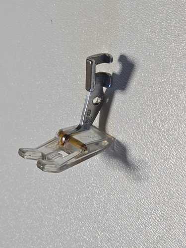 Pfaff Nähmaschine 1212 Standardnähfuß Nähfuß 93-040920-91 transparent