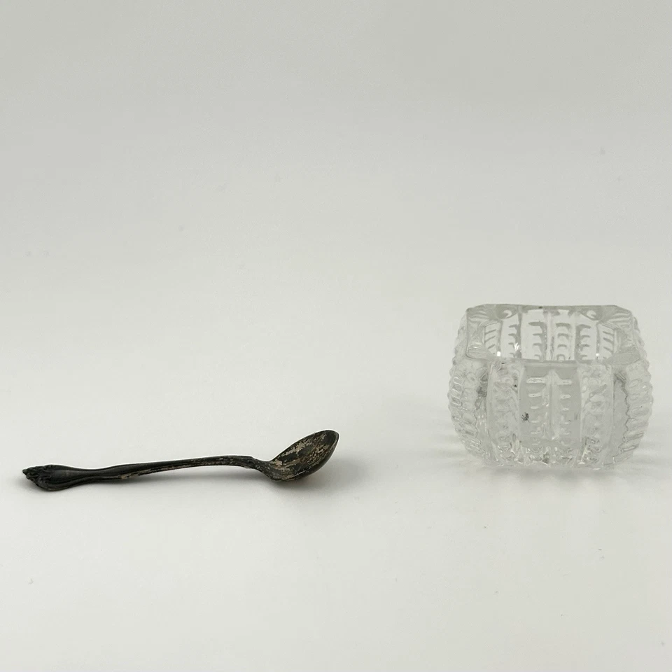 Cuchara de sal esterlina Westmorland de colección con bandeja de tazón de inmersión de vidrio Cambridge Foto 3 de 4