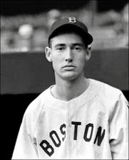 Ted Williams #3 Photo 8X10 - 1939 Red Sox B&W 