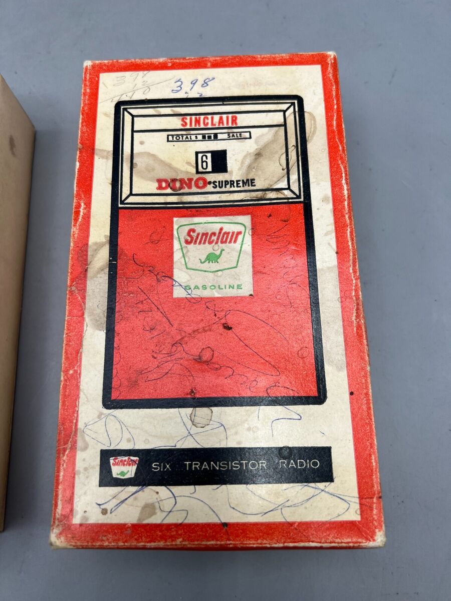 Sinclair Dino Supreme Six Transistor Radio - With Original Sinclair Dino Supreme Six Transistor Radio - With Original