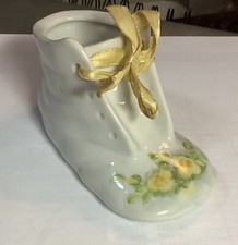 MT862 Vtg Porcelain Baby Shoe - Bootie with Hand Painted Yellow Flowers Signed