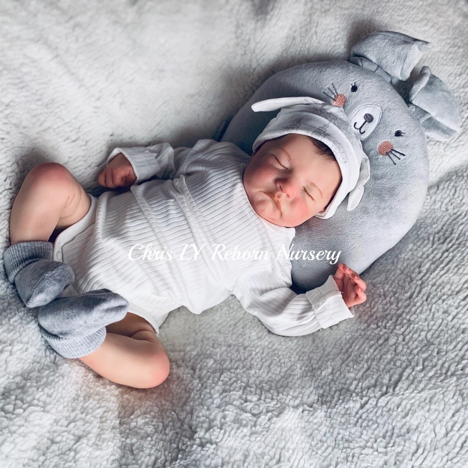 Muñeca bebé renacida Levi de Bonnie Brown hecha por Chris LY. 19 pulgadas. Foto 4 de 4