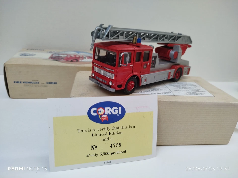 Camion Pompieri Aec Landder Bristol Corgi L.E. 1:50 - Immagine 2 di 3