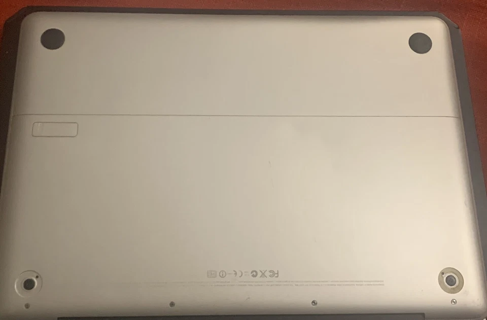 MACBOOK 13” FINE 2008 ALLUMINIO 2 GHZ INTEL CORE DUO 4 GB RAM - Immagine 4 di 4