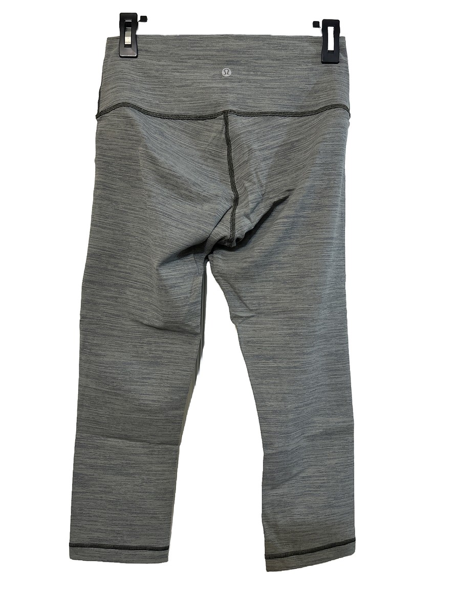 Lululemon Wunder Under Luxtreme サイズ8 Lululemon Size 8 Wunder Under Hi-Rise 7/8 Tight Full-On