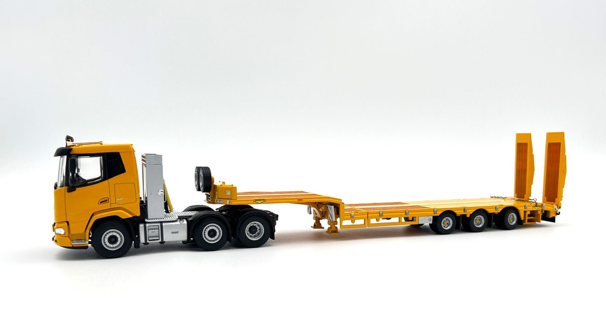 WSI 1/50 DAF XF SSC 6×2 トレーラーヘッド モデルミニカー DAF XF SL 6x2 twin steer semi lowloader with ramps , WSI