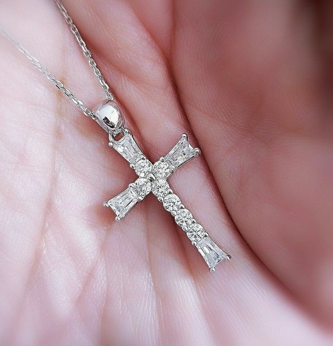 1Ct Diamond Cross Pendant Necklace with 