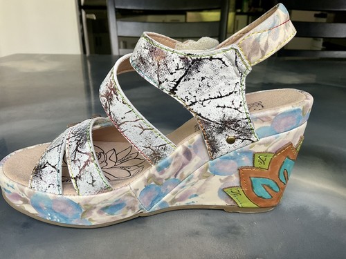 L’Artiste Karnitsky Sandal Ice Floral Blue Tan Size 36 Wedge Sandals - Picture 8 of 15