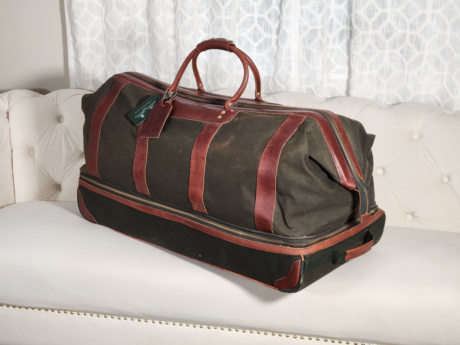 Orvis Battenkill Rolling Duffel Bag with Wheels XL 35” Canvas/Leather