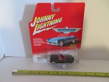 Johnny Lightning Thunderbird 1956 Ford T-bird Roadster Black 2002 Moc