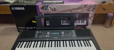 Yamaha PSR-E373 Digital Keyboard 61 Keys Original Box & Power Cable Tested