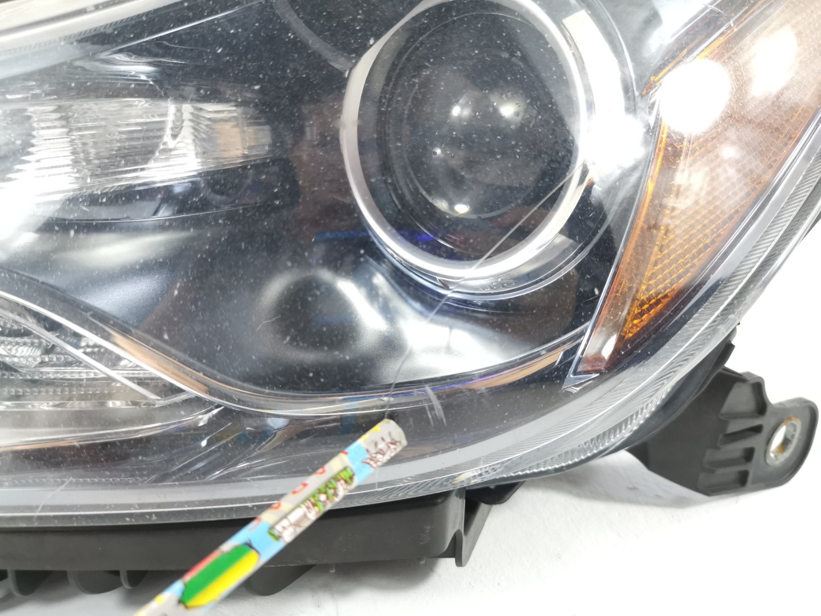 Maserati Ghibli 2014 FRONT+LEFT Headlight P/N 670005476