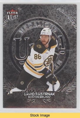 2022-23 Upper Deck Fleer Ultra Medallions David Pastrnak #M-43 READ 1os2
