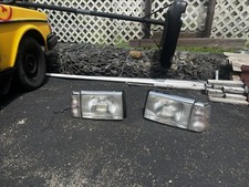 Volvo 240 1986 Headlight Assembly Set With Turn Signal Left Right Pair Oem Used Volvo 240 1986 Headlight Assembly Set With Turn Signal Left Right Pair Oem Used
