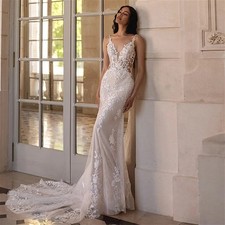 Backless Wedding Dress Spaghetti Straps V Neck Mermaid Sweep Train Bridal Gowns