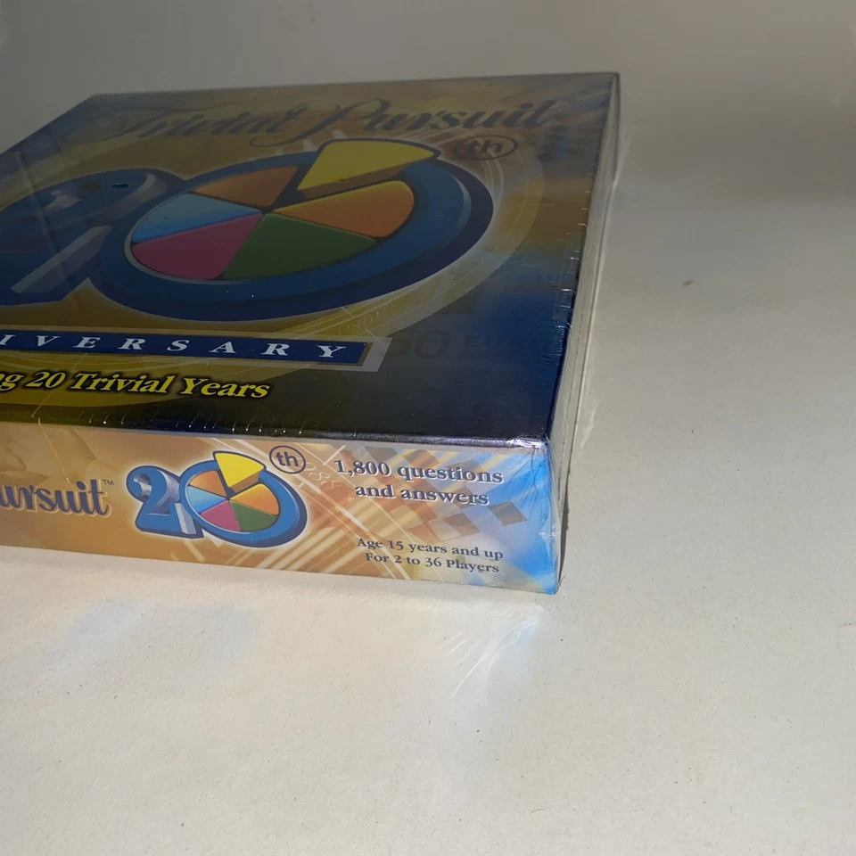 Trivial Pursuit 20th Anniversary Edition Board Game Quiz PARKER Sealed NEW - Image 2 of 4