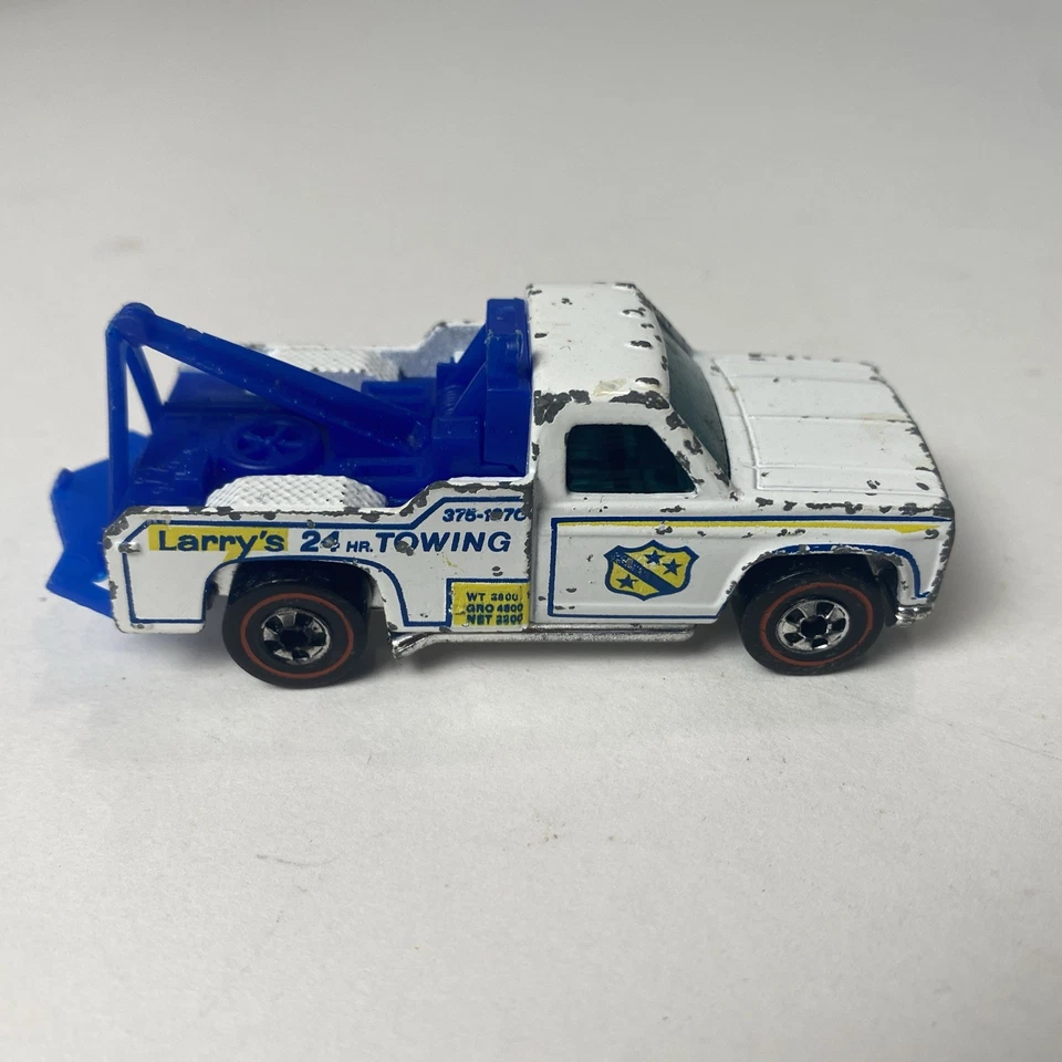Camión grúa Hot Wheels Redline Ramblin 1974 "Larry's 24 HR Towing" Foto 3 de 4