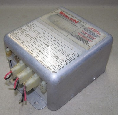 Whelen Strobe Light Power Supply Model No.A 413A, HDA-DF-14  Defekt