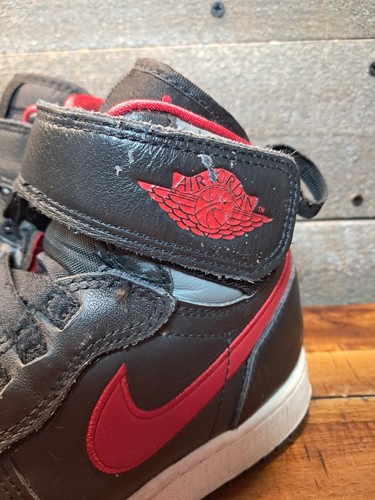 Nike Air Jordan 1 High FlyEase Black Smoke Grey Gym Red DC7986-006 Sz 4.5Y / 6W - Picture 2 of 13