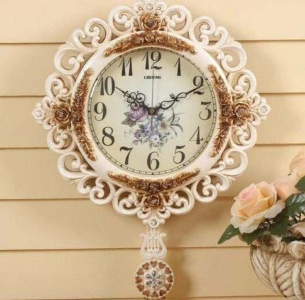 Contemporary Classic Creative Round Shaped Wall Clock