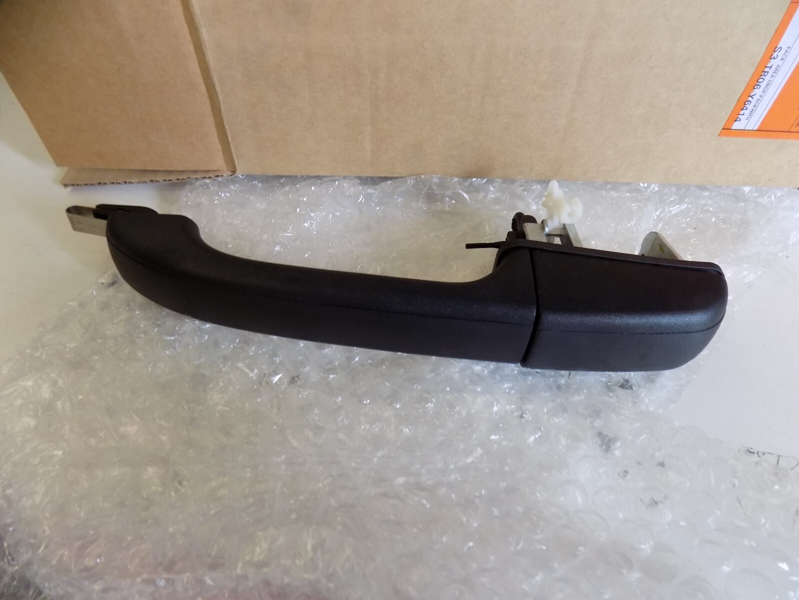 Genuine Land Rover Discovery 2 Front Left RHD Exterior Door Handle