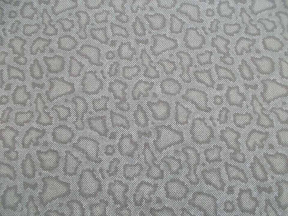 Tela de cortina Schumacher 'PARK AVENUE PYTHON' 3,5 METROS PALOMA Mary McDonald Foto 4 de 4