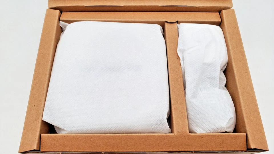 EERO Pro 2nd Generation B010001 AC Tri-Band Mesh Router - White New Open Box - Image 3 of 4