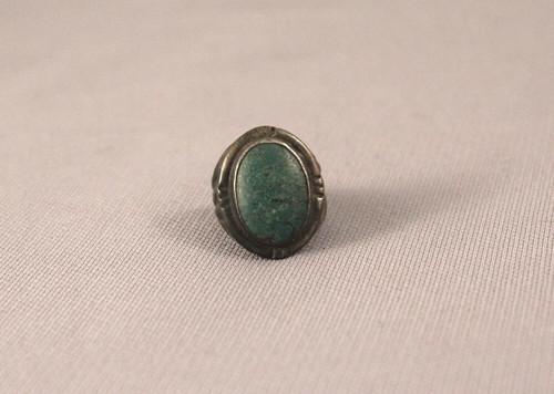 Vintage Old Pawn Navajo Sterling Silver and Turquoise Ring  Size 4