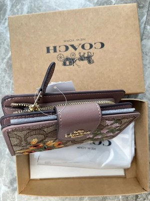 COACH CEC32 Medium Corner Zip Wallet Signature Jacquard w Floral