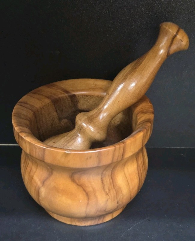 VINTAGE Hand Carved Wooden Mortar & Pestle Spices Herbs Grinder 3"