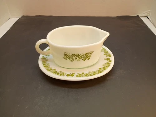 Vintage Pyrex Crazy Daisy Gravy Boat 77-B Drip Plate 77-U Spring Blossom Excell.