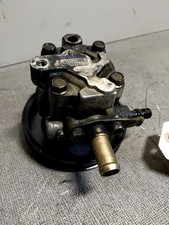 Pompe direction assistée Mitsubishi L200