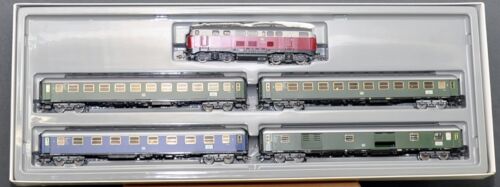 Märklin 2864 express train with V 160 003 DB "Lollo" with 4 cars factory new original packaging_h0 - Picture 1 of 1