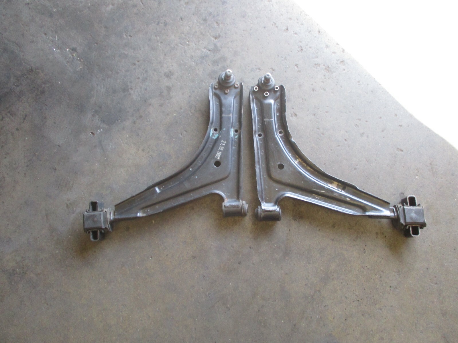 Porsche 1984 944 Front Steel Control Arms PAIR USE CPX