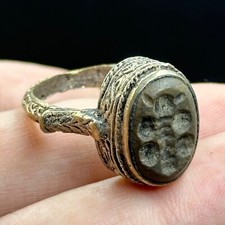 Rare ancient Roman Jasper stone butterfly intaglio unique ring E