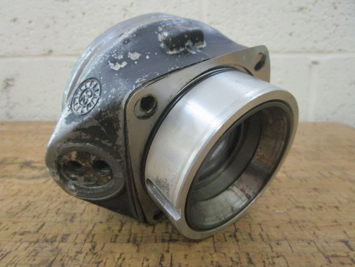 Volvo Penta 290 Clamping Ring 853006 Double Bolt SP / DP and Volvo Penta 290 Clamping Ring 853006 Double Bolt SP / DP and