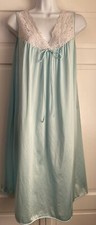 Vintage Vanity Fair Short Nightgown Blue Nylon w/ Lace Trim Women's Medium USA