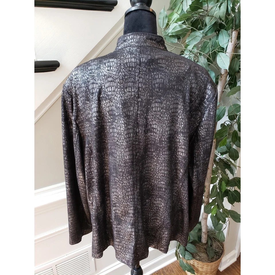 Alfred Dunner Womens Jacket Size Plus 18W Silver Black Reptile Snake Zip Front - Image 4 of 4