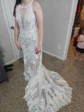 Davids Bridal Ivory Low Cut Lace Mermaid Wedding Dress Size 12
