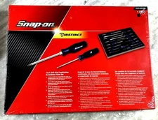 New Snap-On 16 Pc POWER BLUE Soft Grip Combo Screwdriver Set in Foam SGDX160BFMB
