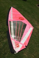 HOT Sails Maui - Wav 3.6 - Sail - gently used - good condition
