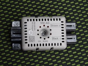 Original VW Audi Seat Antennenverstärker Entstörfilter Verstärker 5Q0035570