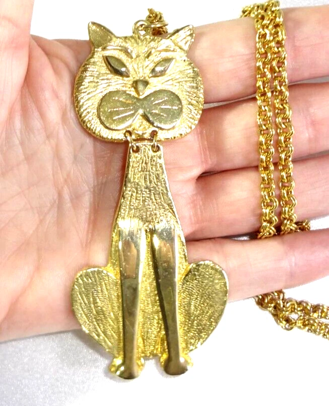 Unusual Vintage 3 3 4 Inch 2 Part 2 Tone Cat Pendant 24 Inch