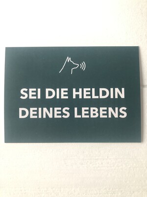 Postkarte  SEI DIE HELDIN DEINES LEBENS  