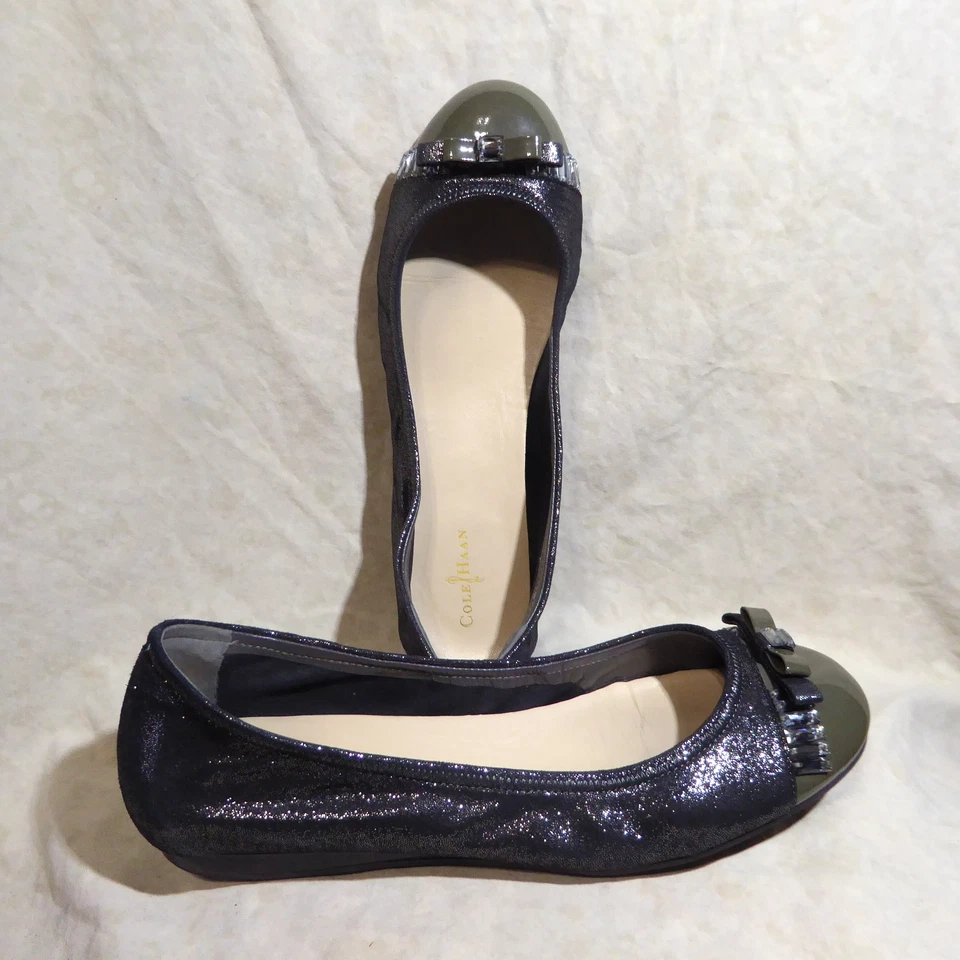 🩰 Cole Haan Air Ballet Flats 10 M Black Leather; Olive Gray Cap Toe; Bow Straps - Image 2 of 4